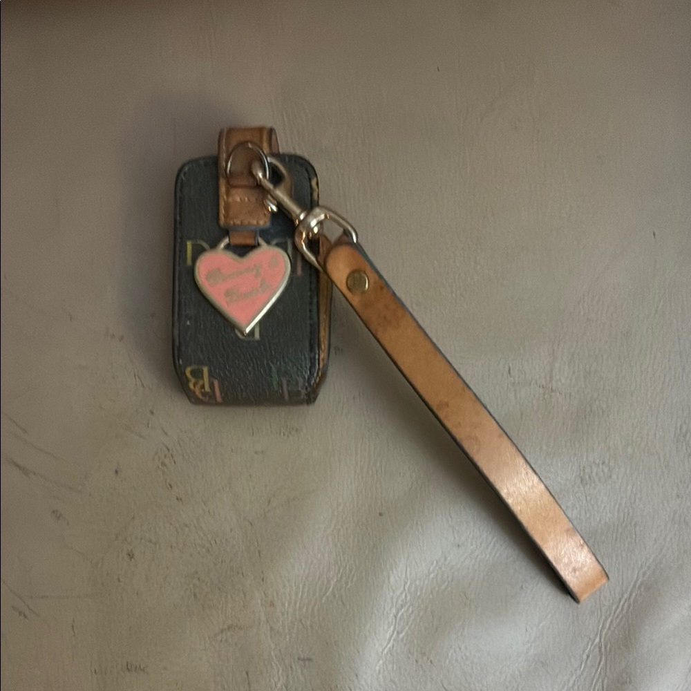 FINAL REDUCTION Dooney & Bourke Black Key Holder